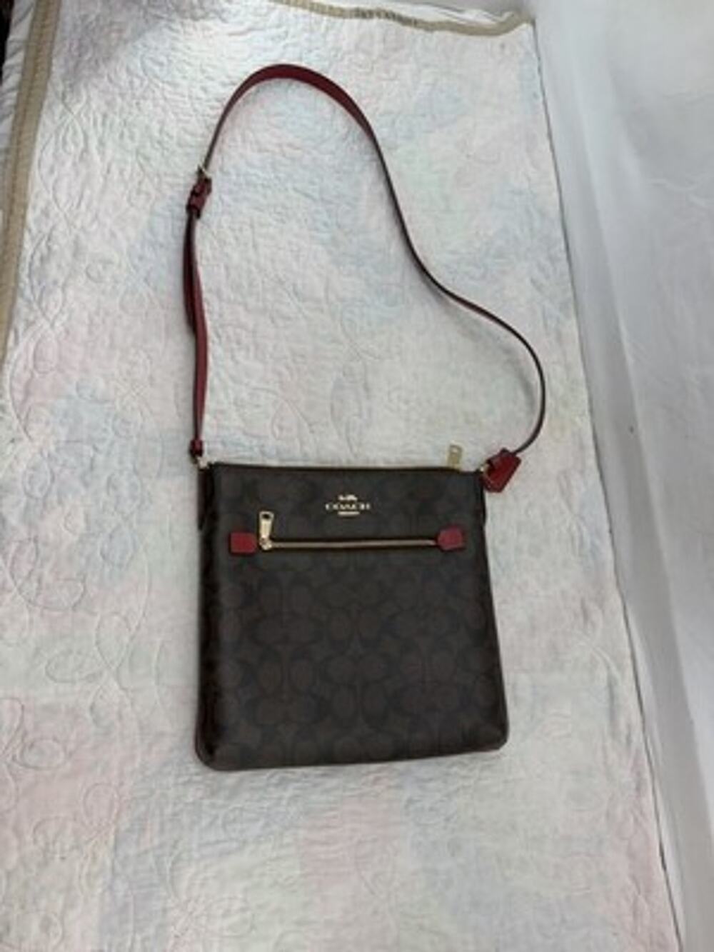 Coach Signature Brown/Red Crossbody Zip Bag Gold Hardware red Strap